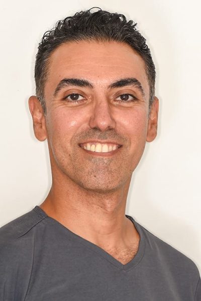 Meet Farhad Rezvani – Dental Assistant at Complete Dental Care